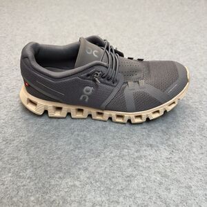 ON Running Cloud 5 Womens US Size 6 Sneakers Purple Shoes Running Zinc Shell